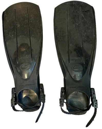 Aqua lung fins - sea, pulse
